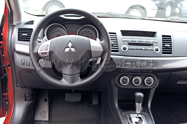 Mitsubishi lancer 9 салон