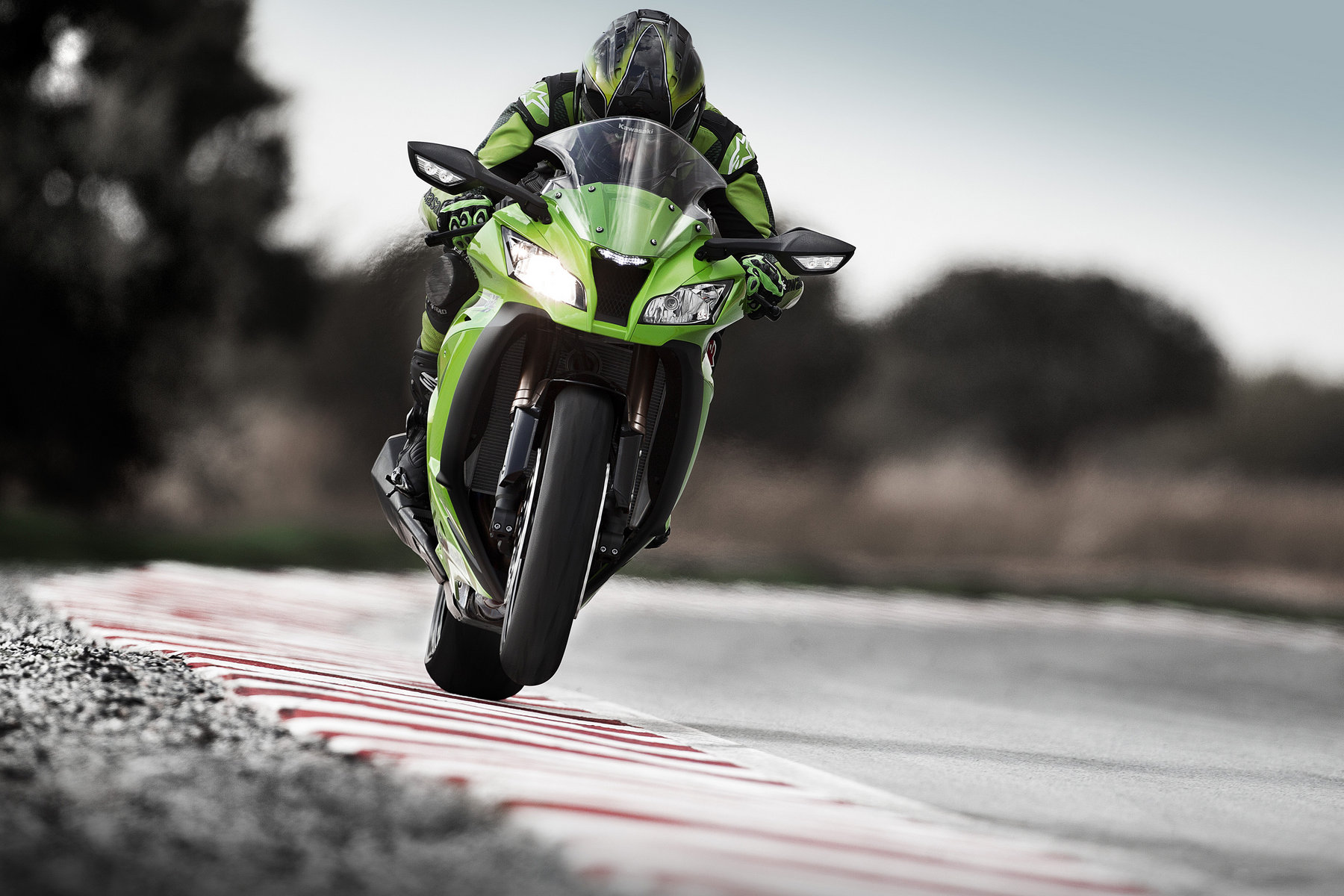 Kawasaki Ninja ZX-10R: банзай!.. - КОЛЕСА.ру – автомобильный журнал