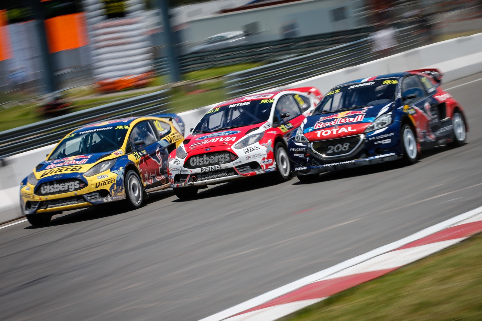 World Rallycross в автосалоне