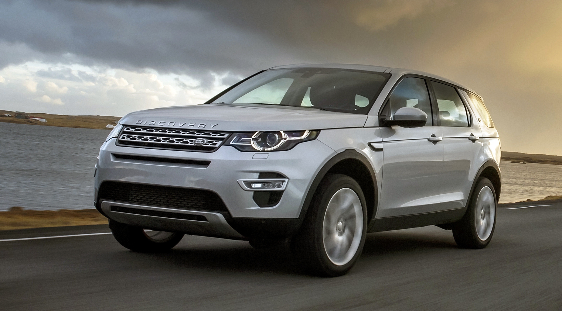 land_rover_discovery_sport_hse_luxury_17.jpeg